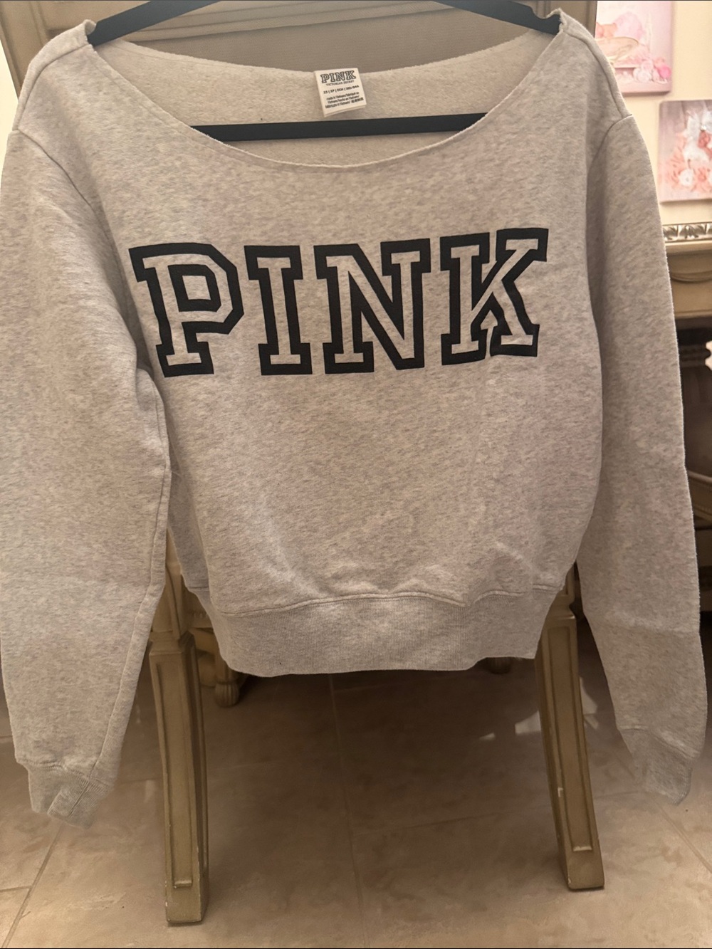 PINK Victoria's Secret Light Gray Crewneck Sweatshirt with Black Logo